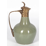 Кувшин зеленого цвета из фарфора с бронзовой крышкой и изогнутой ручкой Eden Garden porcelain and bronze варинант исполнения - 1 | Loft Concept в Сочи