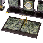 Настольный письменный набор из нефрита на ножках Executive Recruitment варинант исполнения - 2 | Loft Concept в Сочи