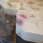 Шкатулка из эпоксидной смолы с цветами белая Epoxy Resin Square Box White варинант исполнения - 6 | Loft Concept в Сочи