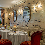 Обои ручная роспись Fishes Blue Pearl on Tarnished Silver gilded silk with pearlescent antiquing варинант исполнения - 7 | Loft Concept в Сочи