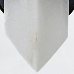 Бра черного цвета металлическое с вертикальным плафоном из алебстра Alora варинант исполнения - 3 | Loft Concept в Сочи