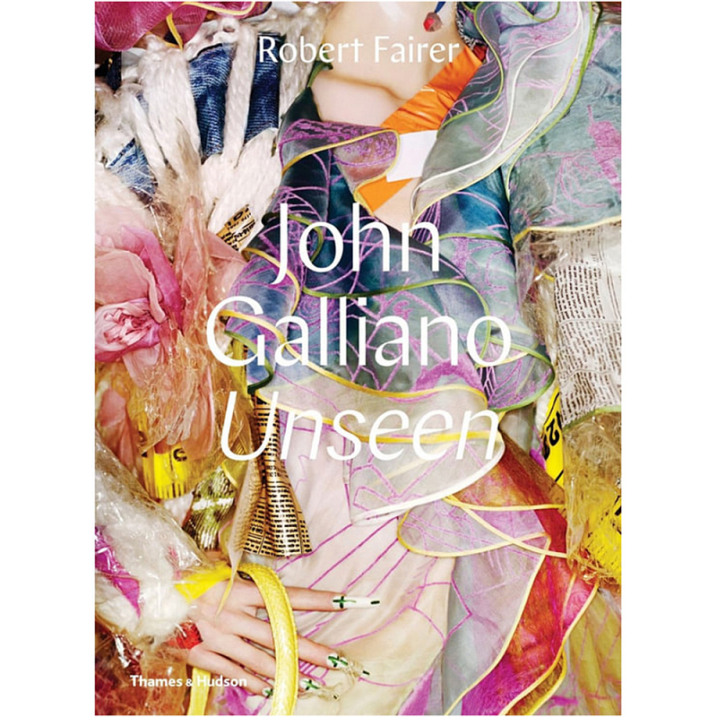 John Galliano: Unseen  в Сочи | Loft Concept 