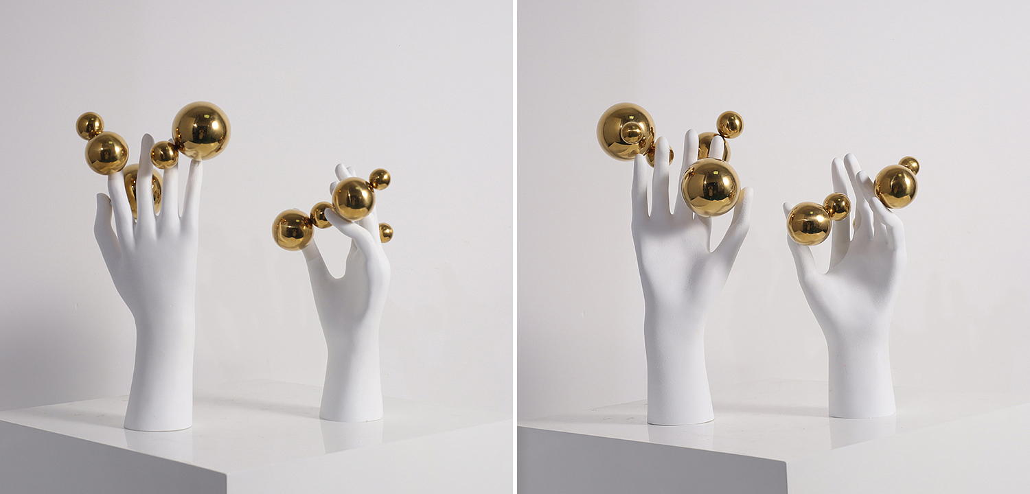 Декоративная статуэтка Hand with Spheres Statuette Декоративная статуэтка Hand with Spheres Statuette - Loft-Concept в Сочи