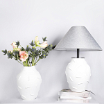 Декоративная ваза белая керамическая с абстрактным объемным декором Molecule Collection варинант исполнения - 4 | Loft Concept в Сочи