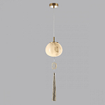 Подвесной светильник с шарообразным плафоном из белого стекла с подвеской из камня и кисточкой Agatelle варинант исполнения - 4 | Loft Concept в Сочи