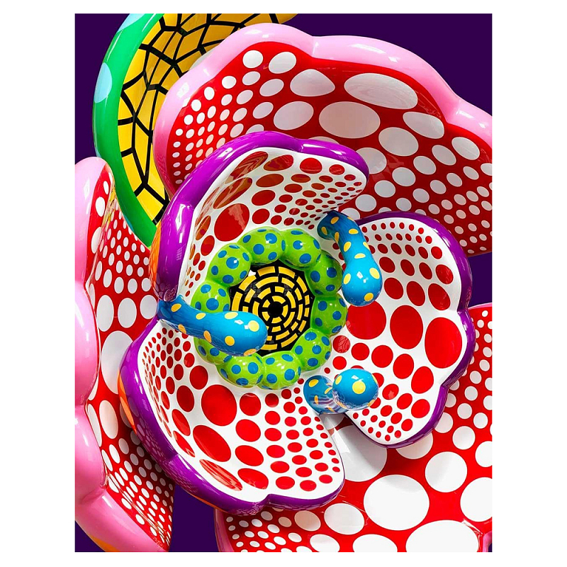 Книга по искусству Yayoi Kusama: I Spend Each Day Embracing Flowers  в Сочи | Loft Concept 