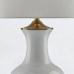 Настольная лампа белого цвета с фарфоровым основанием и латунными акцентами и тканевым абажуром Currey & Company варинант исполнения - 3 | Loft Concept в Сочи