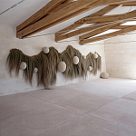 Большая дизайнерская Инсталляция из соломы RAFFIA Installation  варинант исполнения - 6 | Loft Concept в Сочи