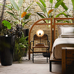 Настольная лампа с круглым деревянным отражателем и черным цилиндрическим плафоном Accord Lighting варинант исполнения - 8 | Loft Concept в Сочи