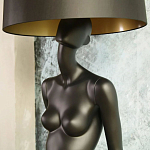 Лампа MANNEQUIN LAMP с абажуром модельный позинг варинант исполнения - 4 | Loft Concept в Сочи
