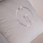 Кресло велюровое оттенка слоновой кости с простроченной спинкой Perfect Comfort варинант исполнения - 2 | Loft Concept в Сочи