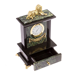 Часы настольные с декором в виде льва из натурального камня Нефрит Lion Stone Clock варинант исполнения - 3 | Loft Concept в Сочи