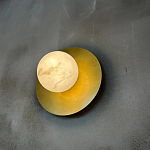 Бра круглое с плафоном из натурального камня на латунном основании Cryptocrystalline Stone варинант исполнения - 5 | Loft Concept в Сочи