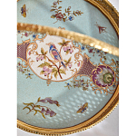 Блюдо круглое с ручкой и голубым фарфоровым дном с цветочным рисунком Blue Garden варинант исполнения - 2 | Loft Concept в Сочи