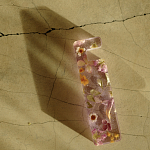 Подставка для телефона из эпоксидной смолы с цветами розовая Epoxy Flowers Phone Stand Pink варинант исполнения - 7 | Loft Concept в Сочи