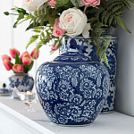Ваза округлой формы с синей росписью и цветочным узором Blue & White Ornament варинант исполнения - 2 | Loft Concept в Сочи