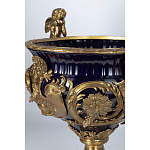 Чаша темно-синего цвета с фигурками ангелов и рельефным декором Eden Garden porcelain and bronze варинант исполнения - 2 | Loft Concept в Сочи